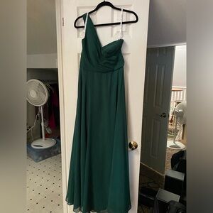 David’s bridal bridesmaid dress. Color: juniper size:10 no alterations were made